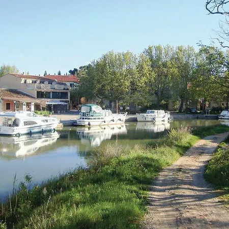 Сasa de vacaciones Two-bedroom Holiday In