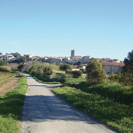 Two-bedroom Holiday In Сasa de vacaciones Azille