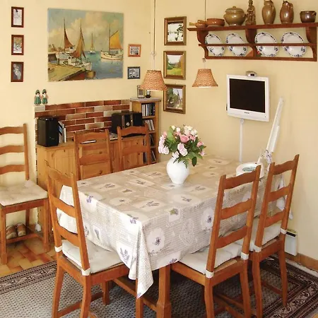 Сasa de vacaciones Two-bedroom Holiday In *