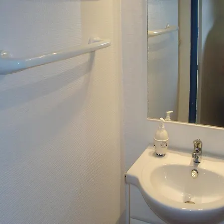 Two-bedroom Holiday In Сasa de vacaciones Azille